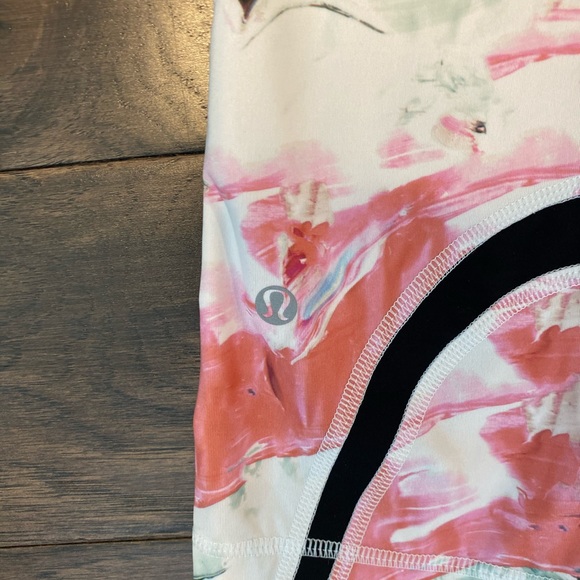 Size 6 Lululemon Pigment Wave Multi Speed Tight - Picture 3 of 6
